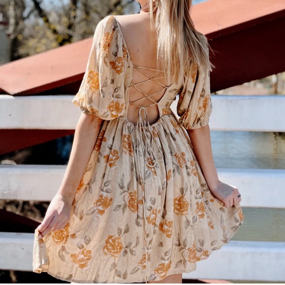 Swing dress - Picture 2 of 3